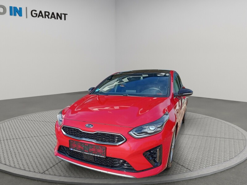 Kia ProCeed GT-Line SW - panoramatická střecha