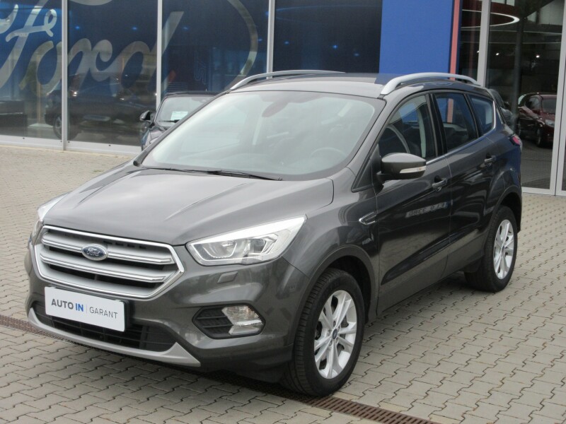 Ford Kuga ČR, 2.0 TDCi 110 kW, 1. maj., servis, AWD