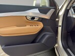 VULVULANUUNNU1VWU_12