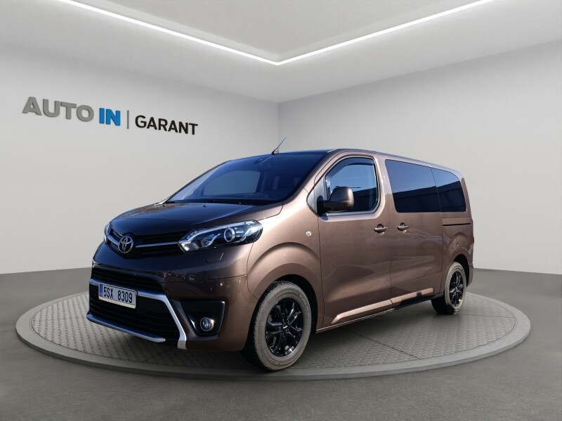 Toyota ProAce Toyota Proace 2.0 106kw 8 míst