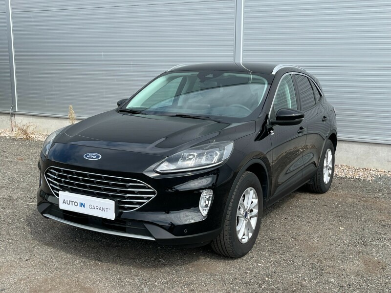 Ford Kuga 1.5 110KW, Nové v ČR, 1.maj