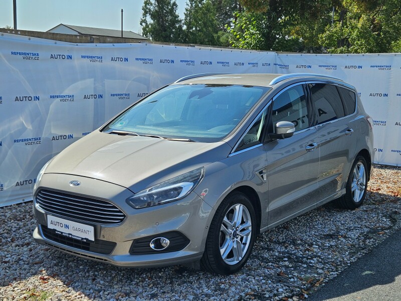 Ford S-MAX 132kW, Titanium,1.maj ČR, servisní knížka