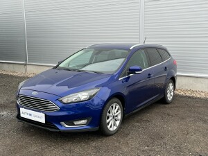 Ford Focus 1.5 88kw, ČR, 1.maj, park.kamera
