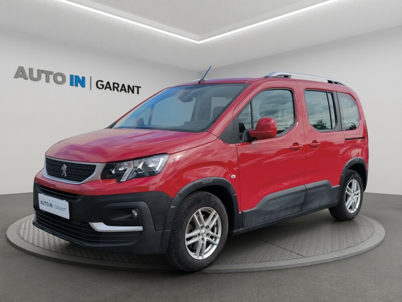 Peugeot Rifter ACTIVE 1.2 PureTech 81kW, ČR, 1. Maj., Serv. kniha