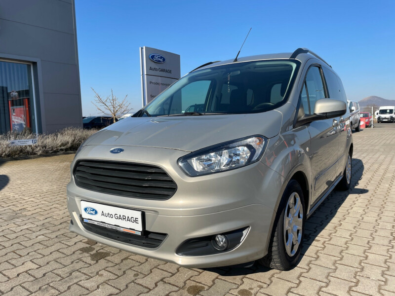 Ford Tourneo Courier 1.0 EcoBoost Titanium servis FORD