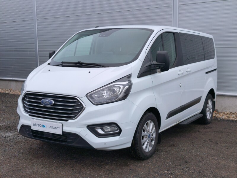 Ford Tourneo Custom 2.0 TDCi EcoBlue 79KW, ČR, tažné, 1. maj.
