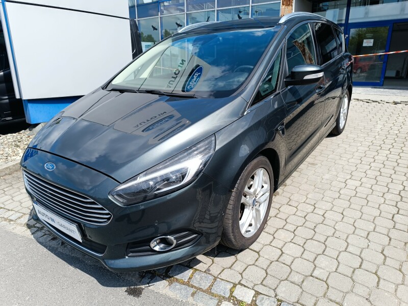 Ford S-MAX Titanium , 132KW, ČR , 4x4 , 7 Míst