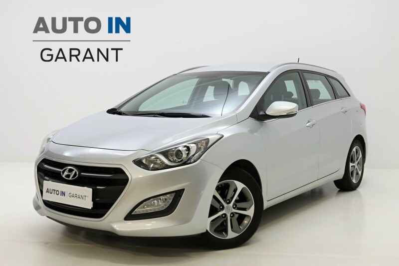 Hyundai i30 1.6CRDi, 81kW, nové ČR, tažné, park.senzory