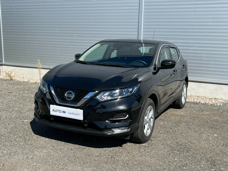 Nissan Qashqai 103kw, 1. maj, ČR, park. kamera