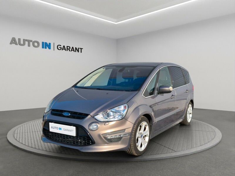 Ford S-MAX 2.2 TDCi 147kW Titanium, tažné, kamera
