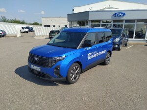 Ford Tourneo Courier 1,0 92 kW Titanium - předváděcí